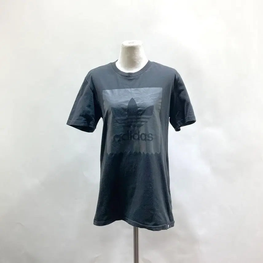 [BUNJANG] Adidas Women's Black T-Shirt Size 90 / 아디다스 여성 반팔 블랙 90 영구제 중고장터