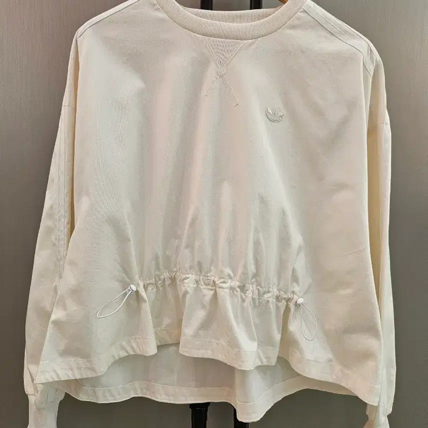 [BUNJANG] Adidas Originals Oversized String Crop Sweatshirt XS Off-White / 아디다스 오리지널스 오버핏 스트링 크롭 맨투맨 XS (오프화이트)