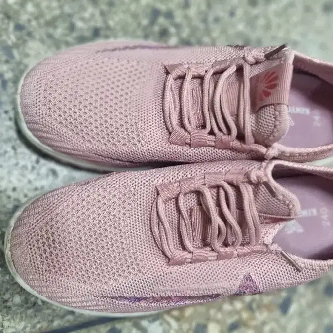 [BUNJANG] Kim Young Joo Mesh Sneakers (240) / 김영주 메쉬 운동화