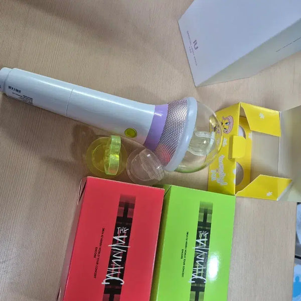 [BUNJANG] IU Official Lightstick IU-IC Ver. 3 / 아이유 응원봉 아이크 ver.3(급처)