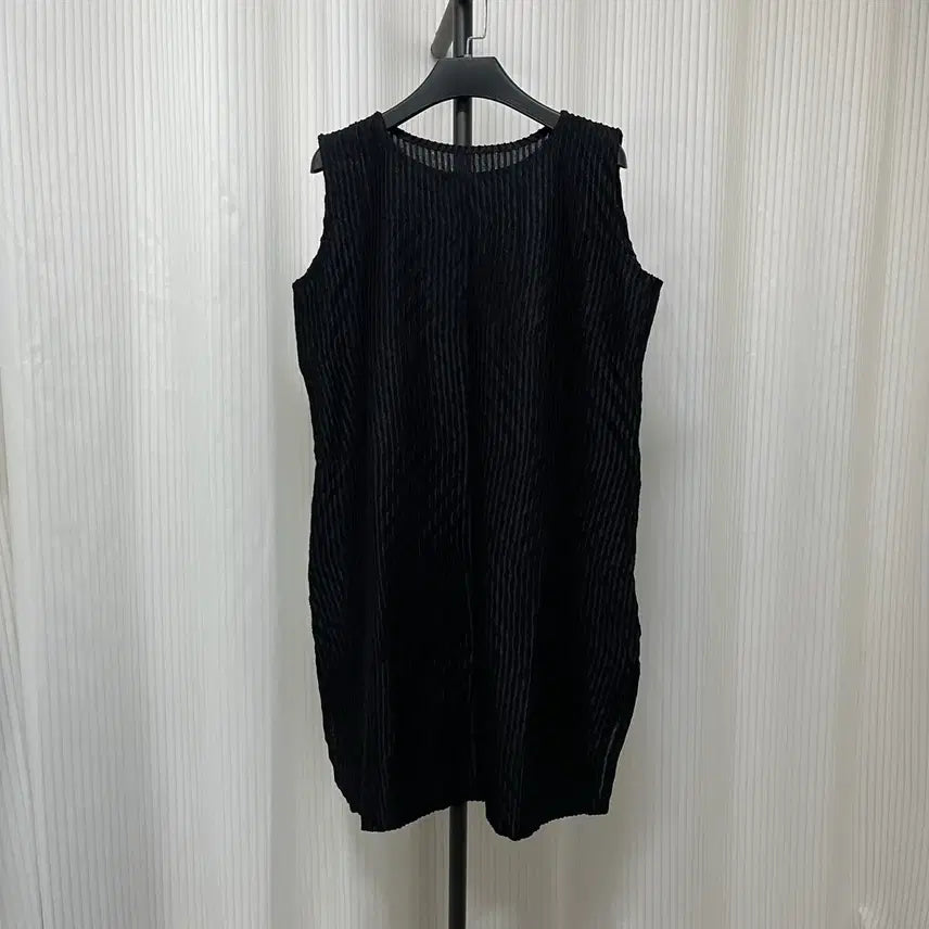 [BUNJANG] Issey Miyake Pleats Mini Dress Black / 미 이세이미야케 플리츠 미니 원피스