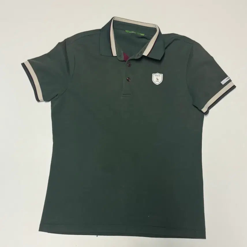 [BUNJANG] Hazzys Golf Shield Logo Short Sleeve Polo Shirt M ~ L / 헤지스 Hazzys 골프 방패 로고 반팔 카라 티셔츠 M ~ L