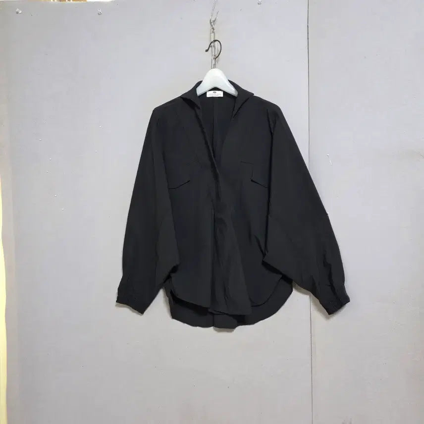 [BUNJANG] Ashley Shop Black Nylon Spandex Blend Blouse / 점퍼느낌으로 걸치기좋은 블라우스 FF   n8413