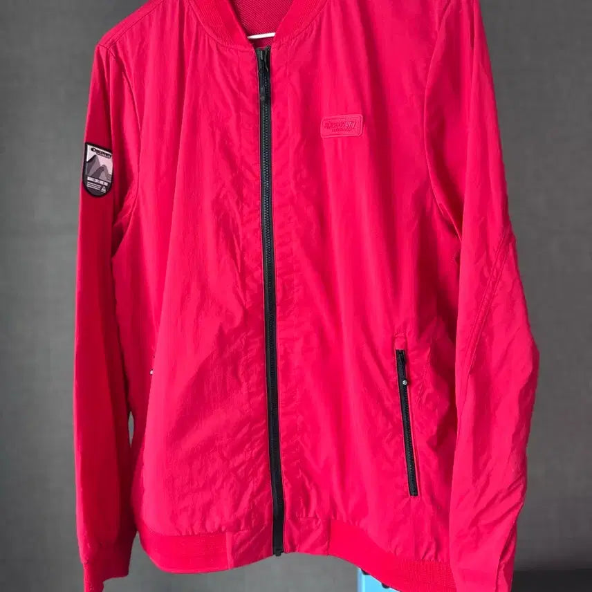 [BUNJANG] Discovery Expedition Red Blouson (Unisex Size 95) / 디스커버리 익스페디션 레드 블루종 95 남녀공용