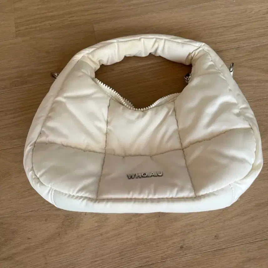 [BUNJANG] Who.a.u Quilting Shoulder Bag / Who.a.u 가방(급처)