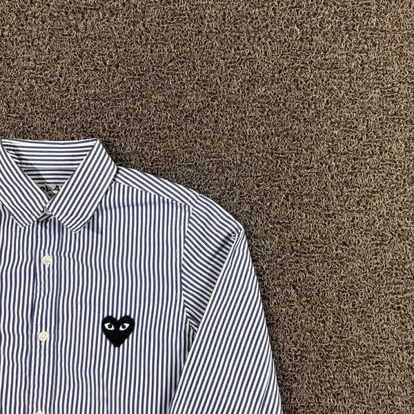 [BUNJANG] Comme des Garçons Navy Stripe Heart Appliqué Shirt / 꼼데가르송 네이비 스트라이프 하트와펜 셔츠
