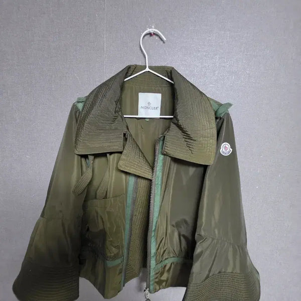 [BUNJANG] Moncler Olive Green Bomber Jacket / 몽클레어 항공 점퍼 올리브 그린