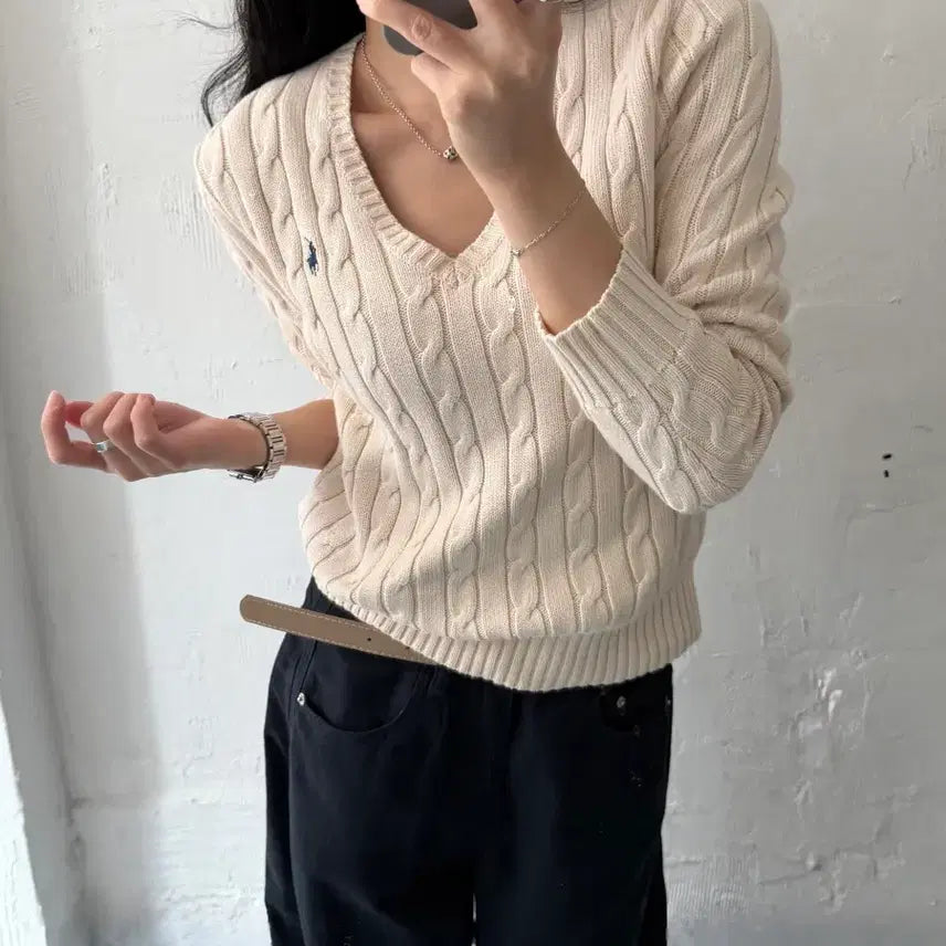 [BUNJANG] Polo Ralph Lauren New Ivory Cable V-Neck Knit - Women's S / Polo 폴로 랄프로렌 신형 아이보리컬러 케이블 브이넥 니트