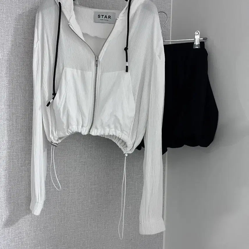 [BUNJANG] Summer See-Through Hooded Zip-Up and Banding Pumpkin Balloon Skirt Pants Two-Piece Set / 썸머 시스루 후드집업 / 밴딩 펌킨 벌룬 치마바지 투피스 세트