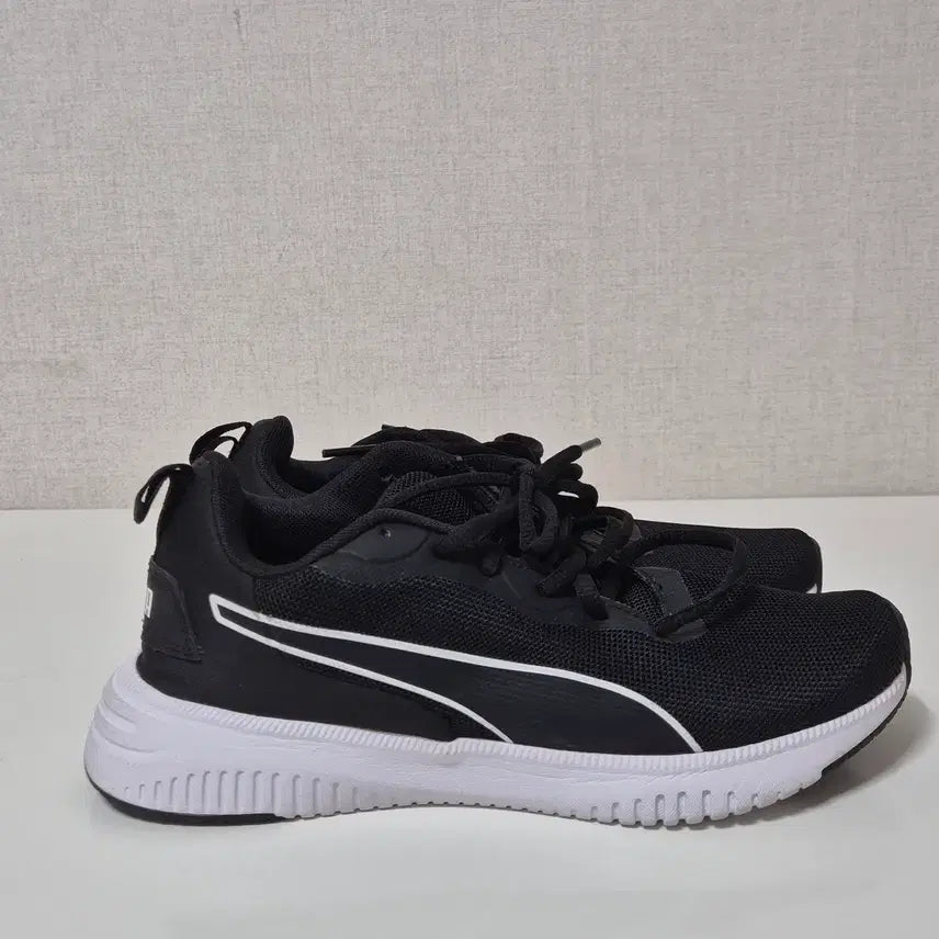 [BUNJANG] Puma Flyer Flex Running Shoes (235mm) / (235mm) 퓨마 플라이어 플렉스 러닝화