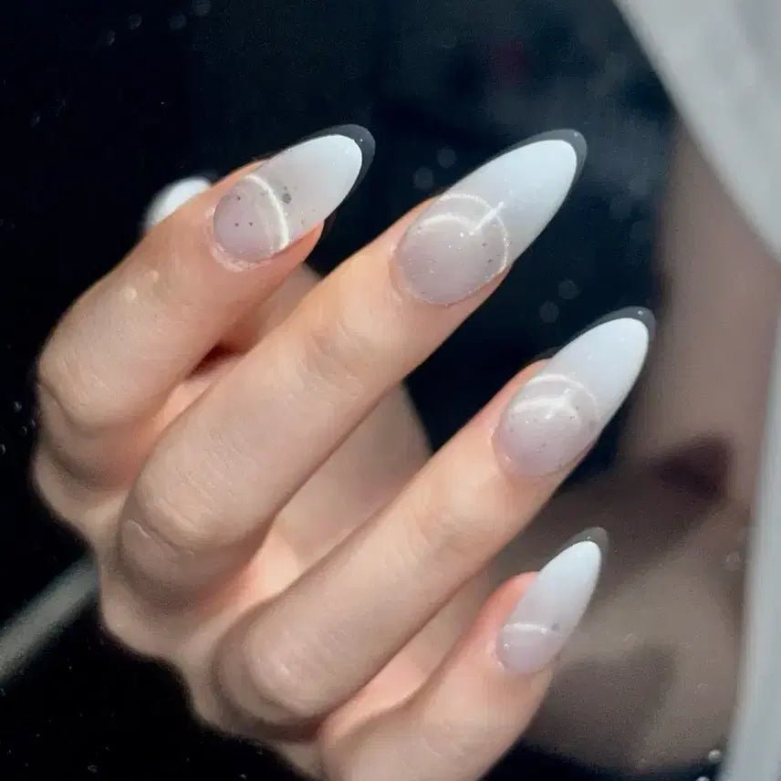 [BUNJANG] Handmade Nail Tips - White Gradient Magnetic Gel / 화이트 그라 자석젤 수제네일팁