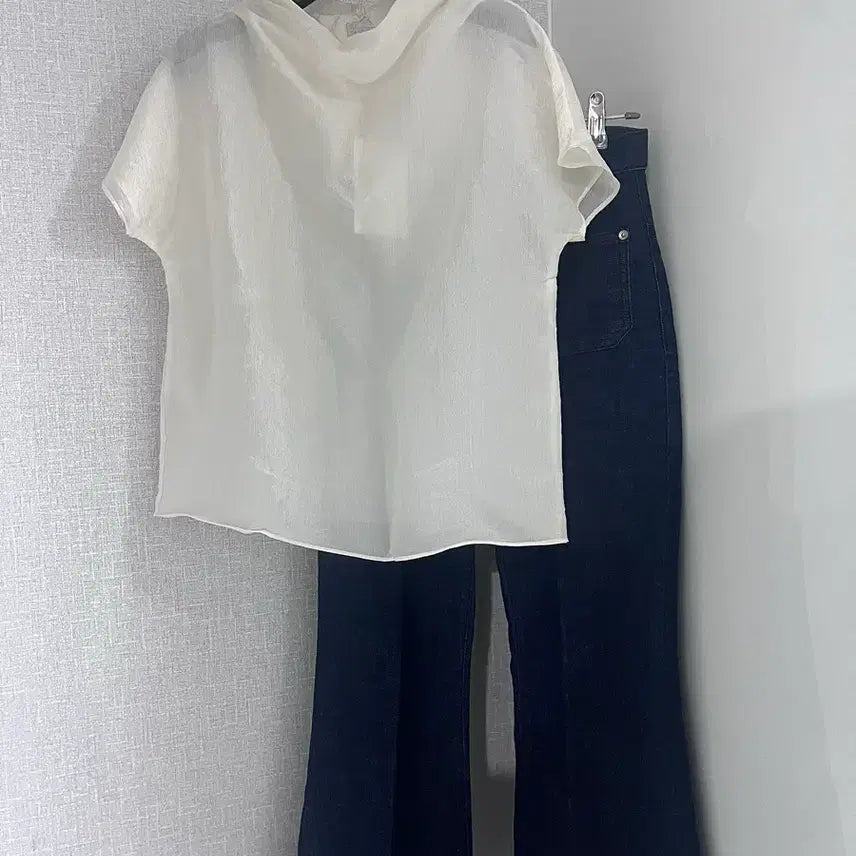 [BUNJANG] Afuse Satin Mock Neck Blouse / (새/택O) 어퓨즈 afuse 새틴 반목 블라우스