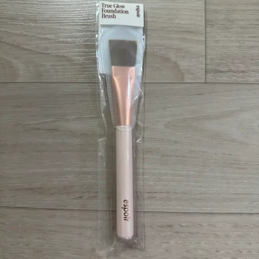 [BUNJANG] Espoir True Glow Foundation Brush (Sealed) / 에스쁘아 트르글로우 파운데이션 브러쉬 미개봉