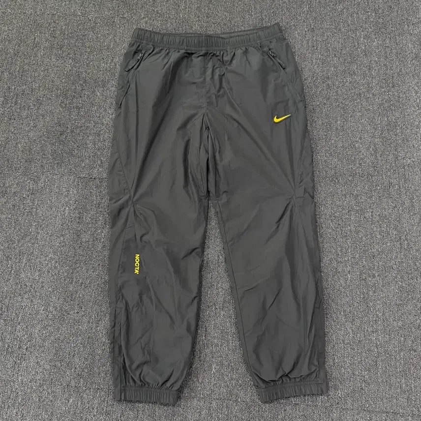 [BUNJANG] Nike x Drake NOCTA Essential Track Pants / 나이키 x 드레이크 녹타 에센셜 트랙 팬츠