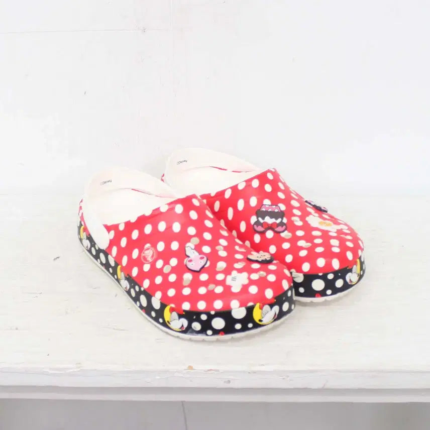 [BUNJANG] Crocs Women's Sandals Slippers W8 Size / [정품] 크록스 여성 샌들 슬리퍼 신상 W8사이즈 정인샵