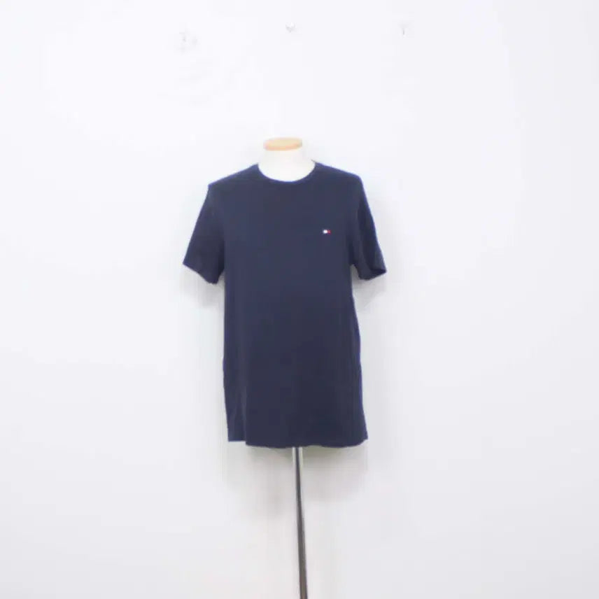 [BUNJANG] Tommy Hilfiger Men's Short Sleeve Crewneck T-Shirt Navy Size 95 / [정품] 타미힐피거 남성 반팔 라운드티 신상 95사이즈 정인샵