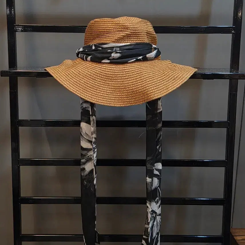 [BUNJANG] JILLSTUART Brown Paper Straw Hat with Floral Scarf / [FREE] 질스튜어트 브라운 페이퍼 스트로햇 플로럴 스카프 모자 2.9