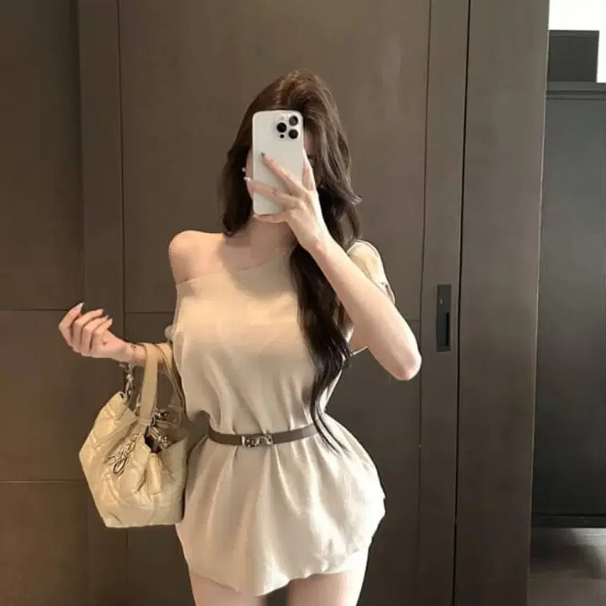 [BUNJANG] Imported Clothing Belted Cape Batwing Off-Shoulder Knit Set / (새) 수입의류 벨트 케이프 가오리 오프숄더 니트 에르 벨트 세트