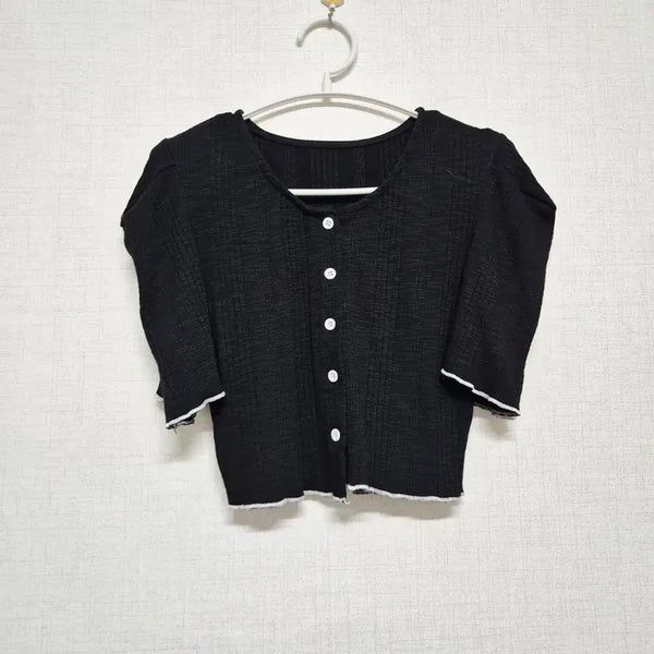 [BUNJANG] Black Round Neck Button Cardigan / 블랙 라운드넥 버튼 가디건