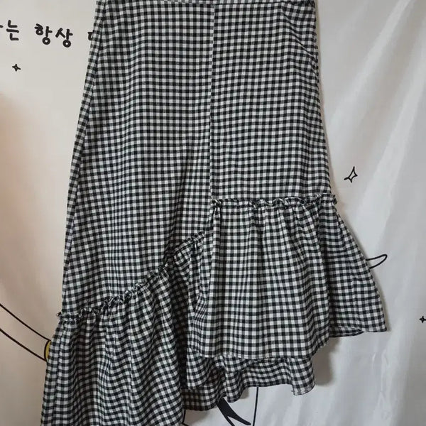 [BUNJANG] 66girls Check Asymmetrical Frill Skirt / 66girls 체크 언발 프릴 스커트