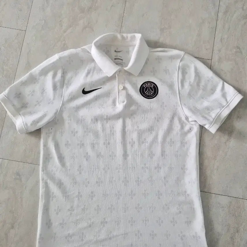 [BUNJANG] Nike Paris Saint-Germain Short Sleeve Polo T-Shirt - White (Size S) / 나이키 파리 생제르맹 반팔 티셔츠 S