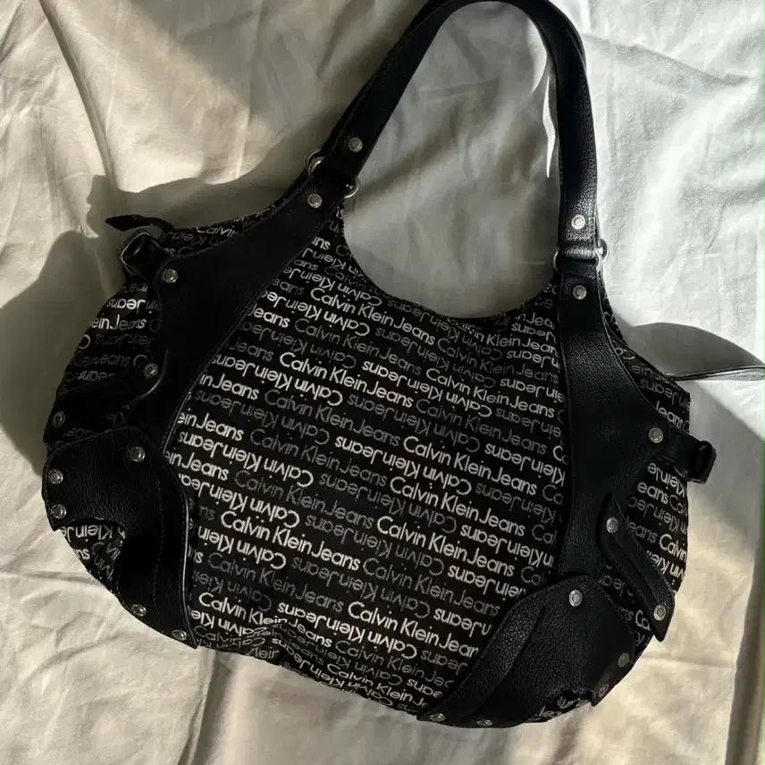 [BUNJANG] Calvin Klein Jeans Monogram Jacquard Shoulder Bag / Calvin Klein Jeans Monogram Jacquard Shoulder Bag