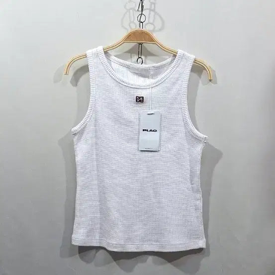 [BUNJANG] PLAC Sleeveless Cropped Top (Size 44) / 44 새상품 PLAC 나시티 크롭티 슬리브리스 택포금액