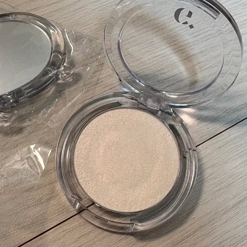 [BUNJANG] Glint Highlighter Trousseau / 글린트 하이라이터 토슈즈