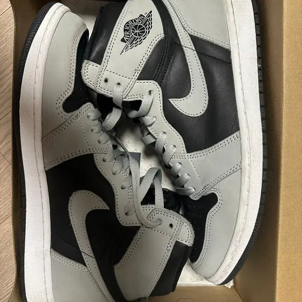 [BUNJANG] Air Jordan 1 Retro High OG Shadow 2.0 / 조던 1 레트로 하이 OG 쉐도우 2.0 (285) 팝니다!