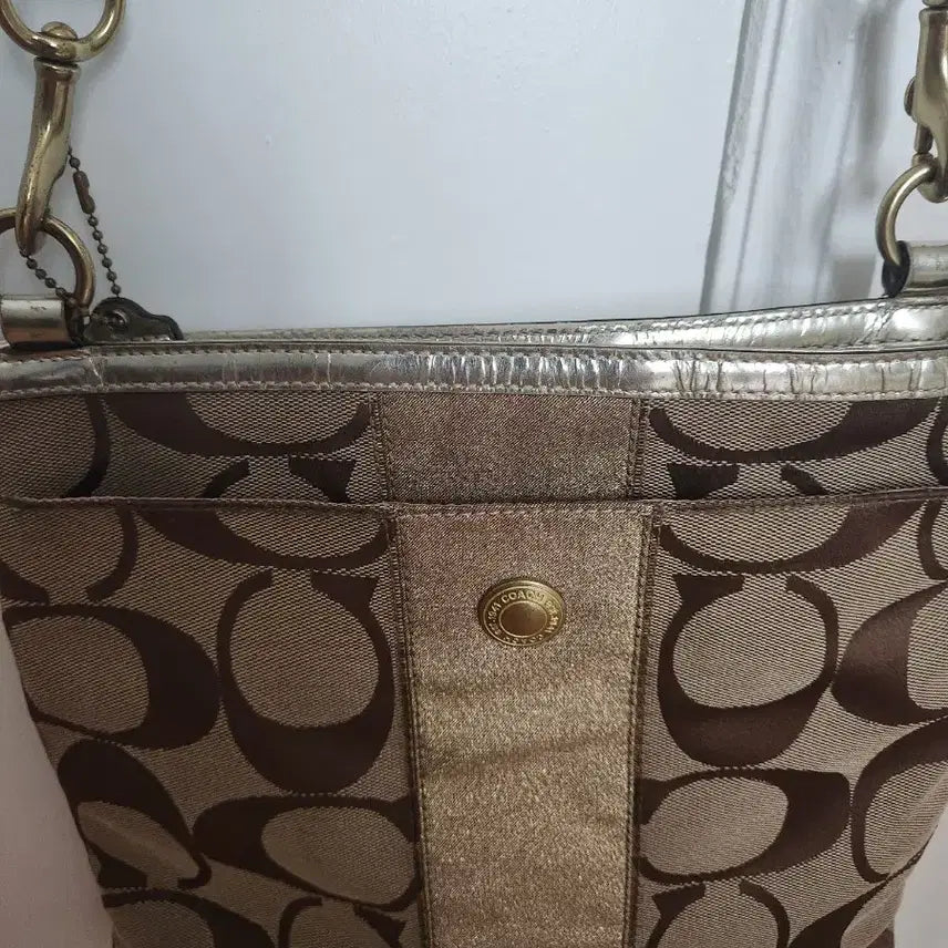 [BUNJANG] Coach Signature Pattern Shoulder Bag Brown Gold / 코치 시그니처 패턴 숄더백 브라운 골드