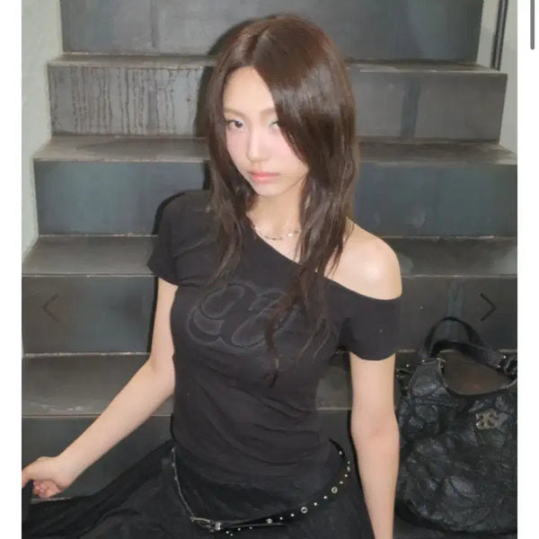 [BUNJANG] AZON KIKI SLIM TEE Black / 애즈온 KIKI SLIM TEE 키키 슬림 티 BLACK