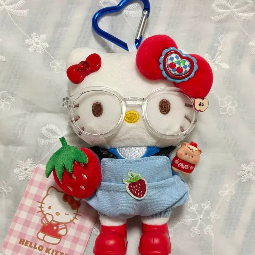 [BUNJANG] Sanrio Hello Kitty Strawberry Overalls Doll Keychain / 산리오 헬로키티 스트로베리 멜빵 인형 키링
