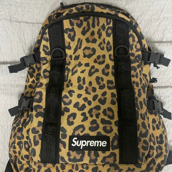 [BUNJANG] Supreme 20FW Leopard Backpack / 슈프림 20FW 레오파드 백팩 (마지막가격)
