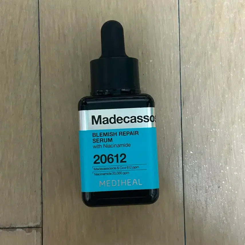 [BUNJANG] Mediheal Madecassoside Cica Serum / 메디힐 마데카소사이드 시카 세럼