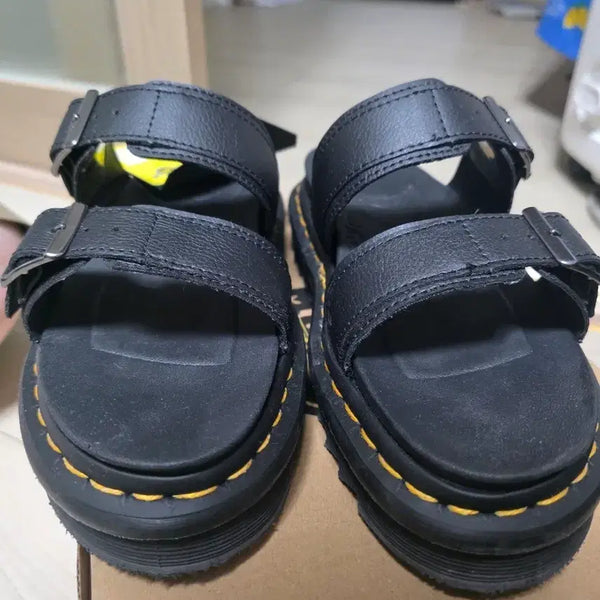 [BUNJANG] Dr. Martens Myles 230 / 닥터마틴 마일즈 230