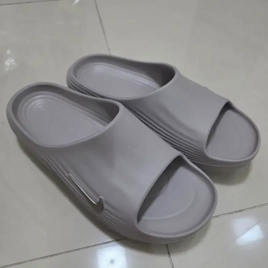 [BUNJANG] Nike Rejuvenate Slides / 나이키 리주버네이트 슬리퍼