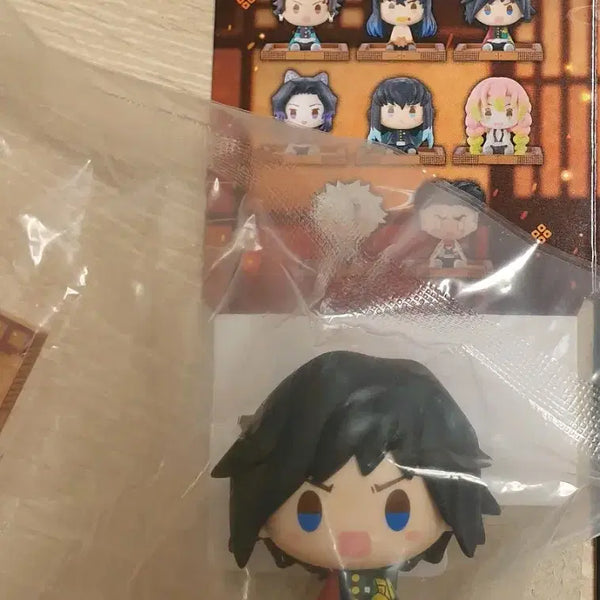 [BUNJANG] Kimetsu no Yaiba Chokonoko F Prize Tomioka Giyu Figure (Sealed) / (비닐미개봉,발판있음)귀멸의칼날 이치방쿠지 언니의원수 초코노코 f상 기유