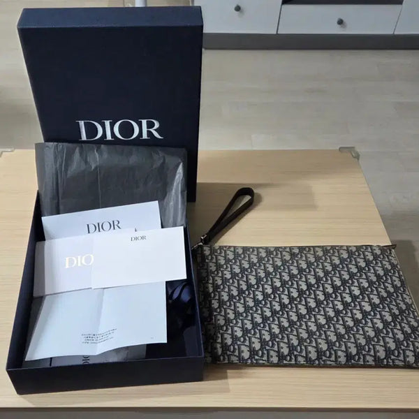 [BUNJANG] Dior Clutch / 디올클러치 a4싸게팔아요