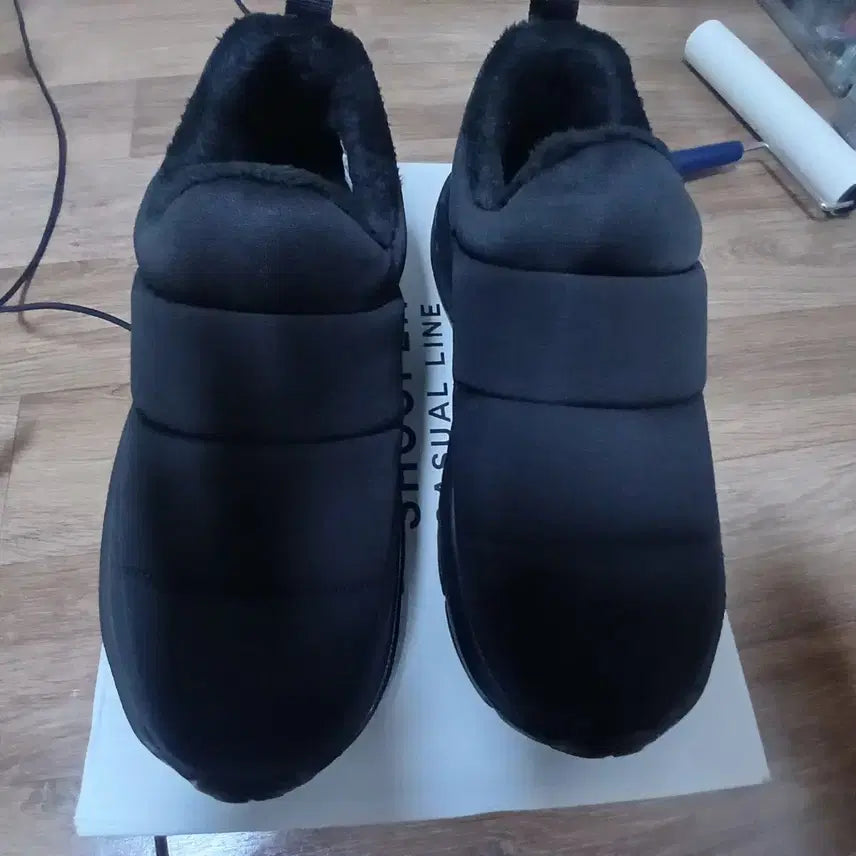 [BUNJANG] Super Car S Black Padded Slip-on Shoes (230) / 슈퍼카스 신발 블랙 패딩 슬립온230