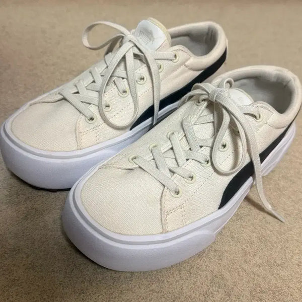 [BUNJANG] Puma Cream Sneakers Size 240 / 푸마 스니커즈 240