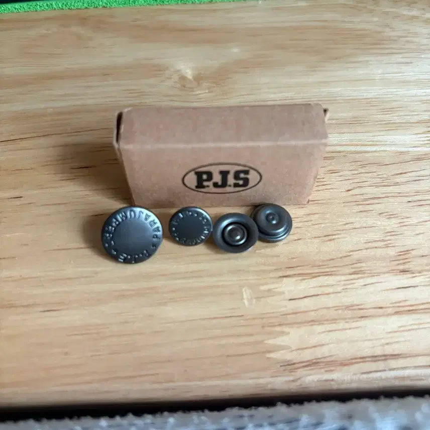 [BUNJANG] Parajumpers Replacement Buttons / 파라점퍼스 여분 단추
