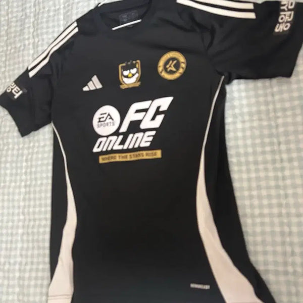 [BUNJANG] K League Jeonbuk Hyundai Motors Park Jin-sub 2024 Signed Jersey (M) / 2024 팀 K리그 산리오 콜라보 전북현대 박진섭 유니폼&싸인