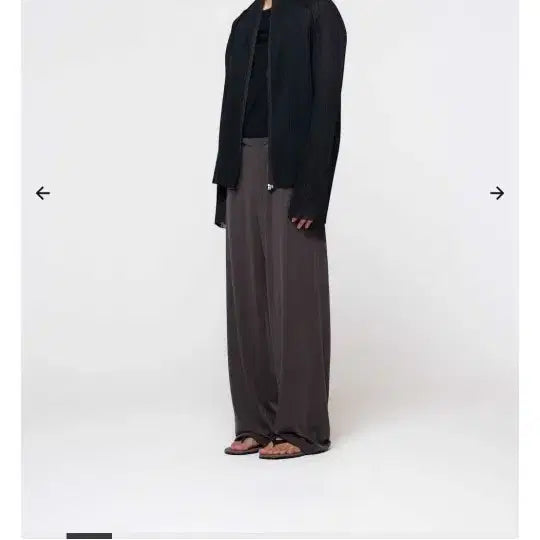 [BUNJANG] Amomento Pleats Zip-up Size S / 아모멘토 플리츠 집업 s 사이즈