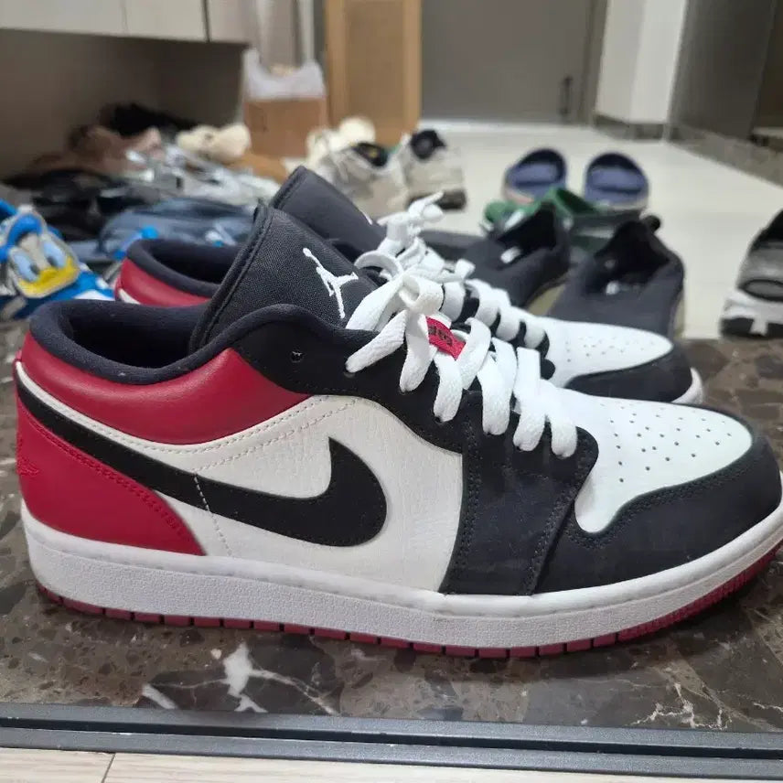 [BUNJANG] Nike Air Jordan 1 Low Black Toe (2019) Size 275mm / 조던1 로우 블랙토 275 (553558-116) 상태좋음