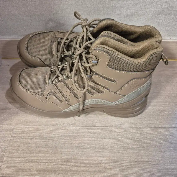 [BUNJANG] Men's Khaki Hiking Boots Size 270 / 카키색 남성 등산화 270