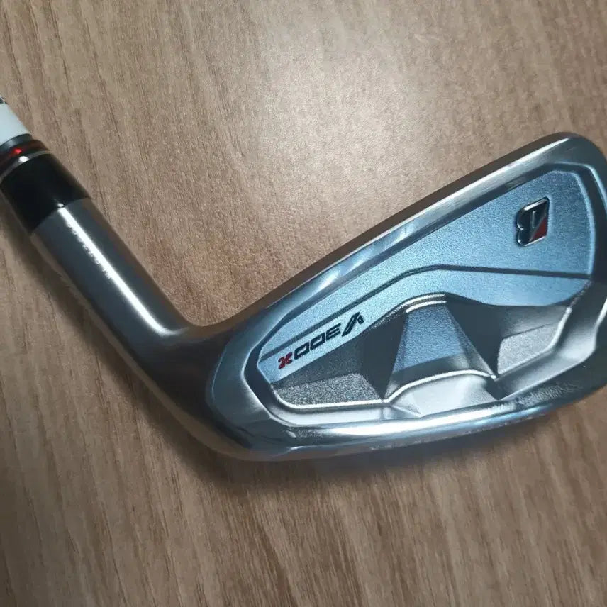 [BUNJANG] Bridgestone V300 X 10th Gen 7-Iron Carbon R / 브릿지스톤 v300 x 10세대 7번 카본 R 아이언