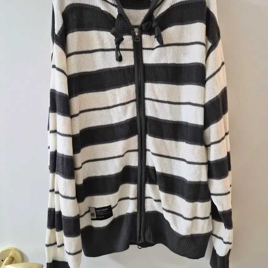 [BUNJANG] Brownbreath Striped Knit Hoodie Zip-up / 브라운브레스 후드집업