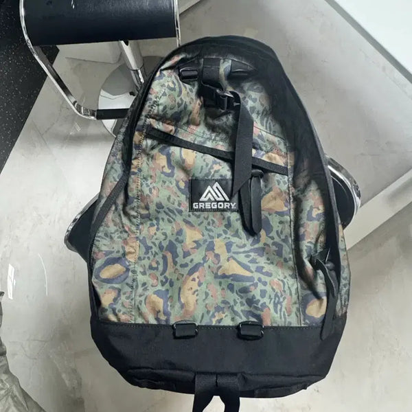 [BUNJANG] Gregory Daypack Military Leopard / (실착X) 그레고리 데이팩 밀리터리 레오파드