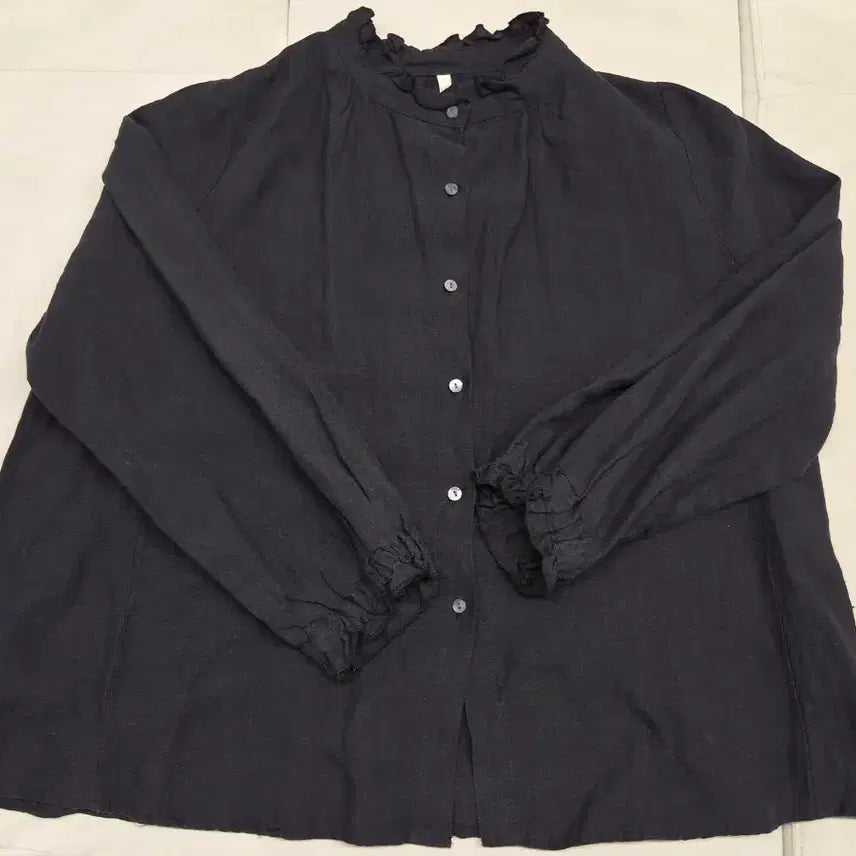 [BUNJANG] The Barnnet Black Linen Frill Shirt Blouse / 블랙 검정 프릴 린넨 여름 셔츠 블라우스 beglowny The Barnnet 더바넷