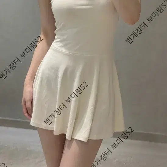 [BUNJANG] Women's M-Size Beige Ice Silk Camisole and Panty Set / 팬티 세트 속옷 중고 여성 베이지 끈나시 아이스 실크 원피스